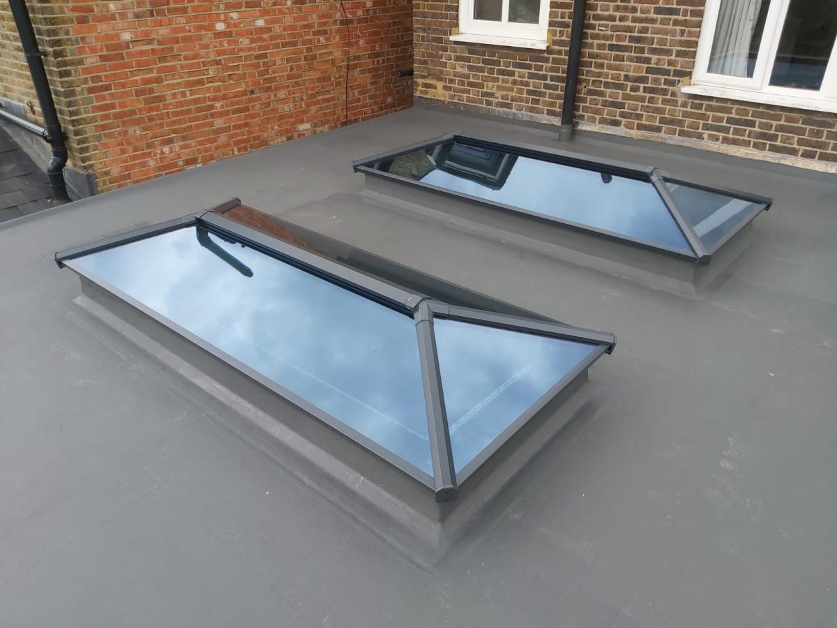 contemporary-stratus-lantern-roofs